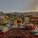 Sah Saray Cave Halal Goreme