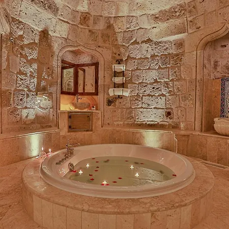 Sah Saray Cave Halal *