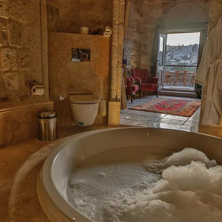 Sah Saray Cave Halal *