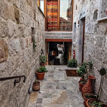 Sah Saray Cave Halal * Göreme