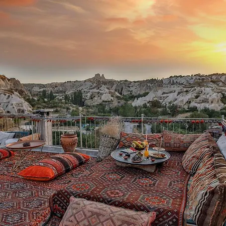 Sah Saray Cave Halal Hotel