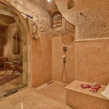 Sah Saray Cave Halal 괴레메