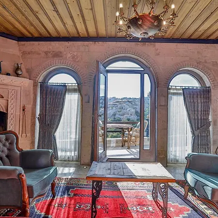 Sah Saray Cave Halal Hotel