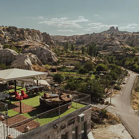 Sah Saray Cave Halal Hotel *