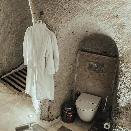 Hotel Sah Saray Cave Halal *