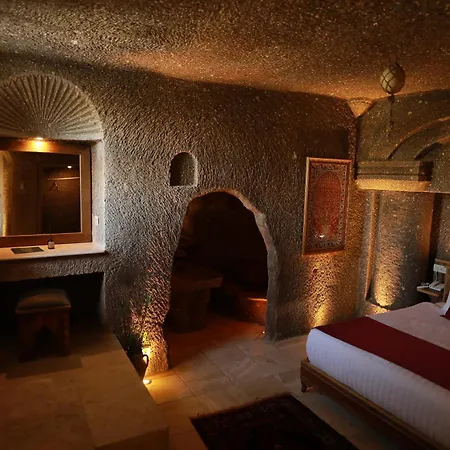 Sah Saray Cave Halal