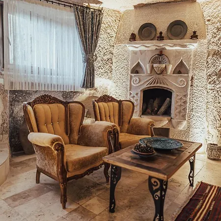 Sah Saray Cave Halal Hotel *