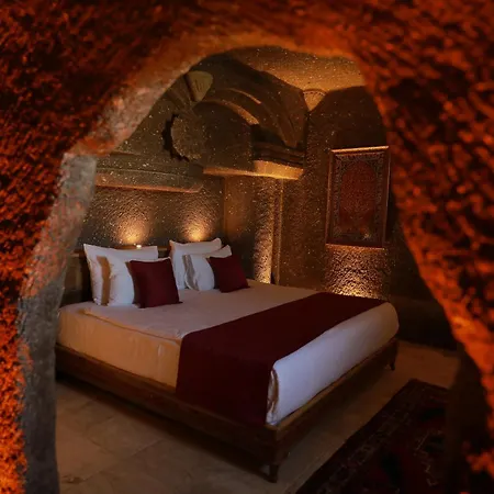 Hotel Sah Saray Cave Halal *