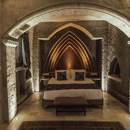 Hotel Sah Saray Cave Halal *
