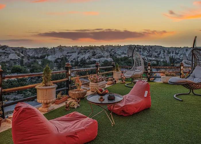 Sah Saray Cave Halal *