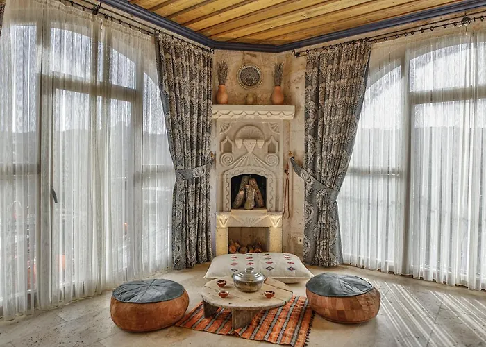 Sah Saray Cave Halal