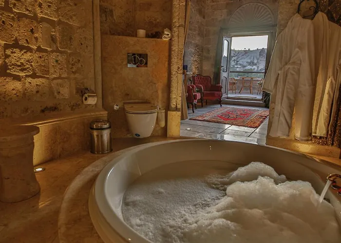 Sah Saray Cave Halal *