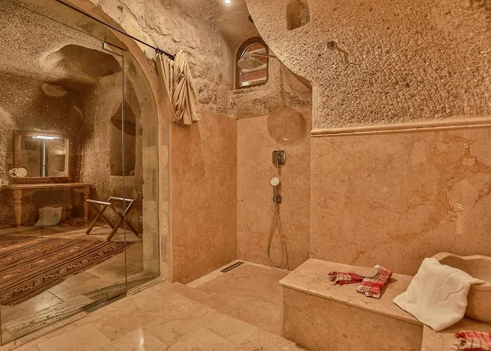 Sah Saray Cave Halal Göreme