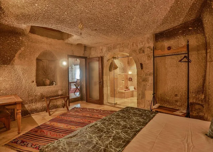 Sah Saray Cave Halal Hotel